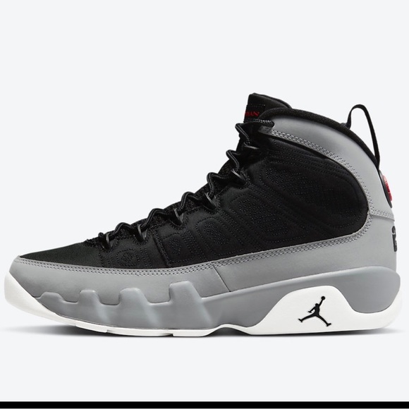 ❌SOLD❌ Air Jordan Retro 9 “Particle Grey” sneakers, New in Box, M9 - Picture 3 of 12